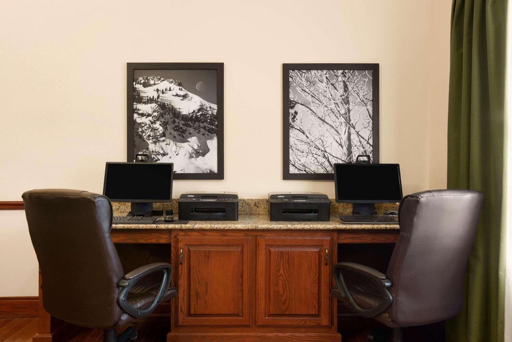 Country Inn & Suites By Radisson, Beckley, Wv ภายนอก รูปภาพ