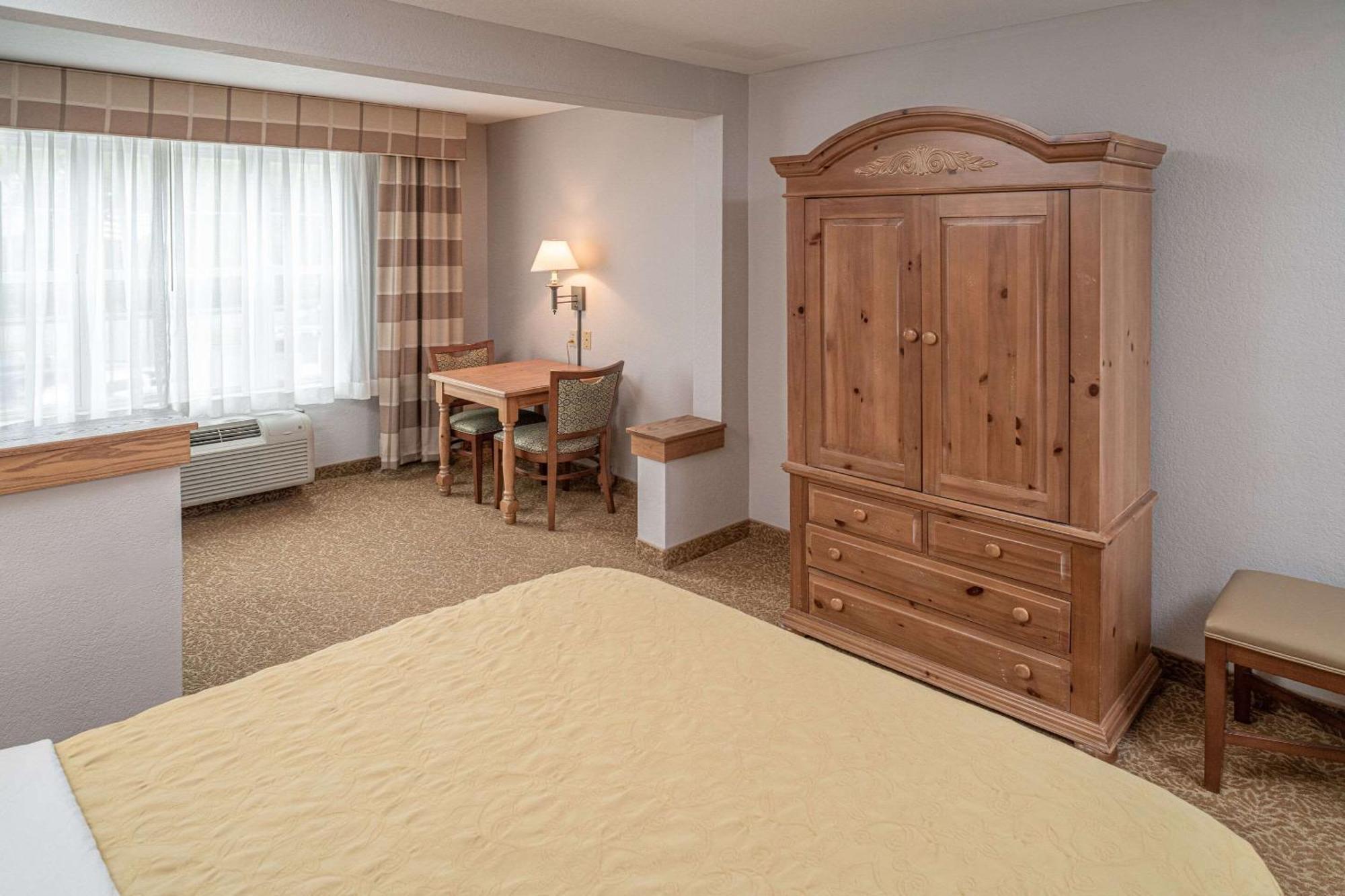 Country Inn & Suites By Radisson, Beckley, Wv ภายนอก รูปภาพ
