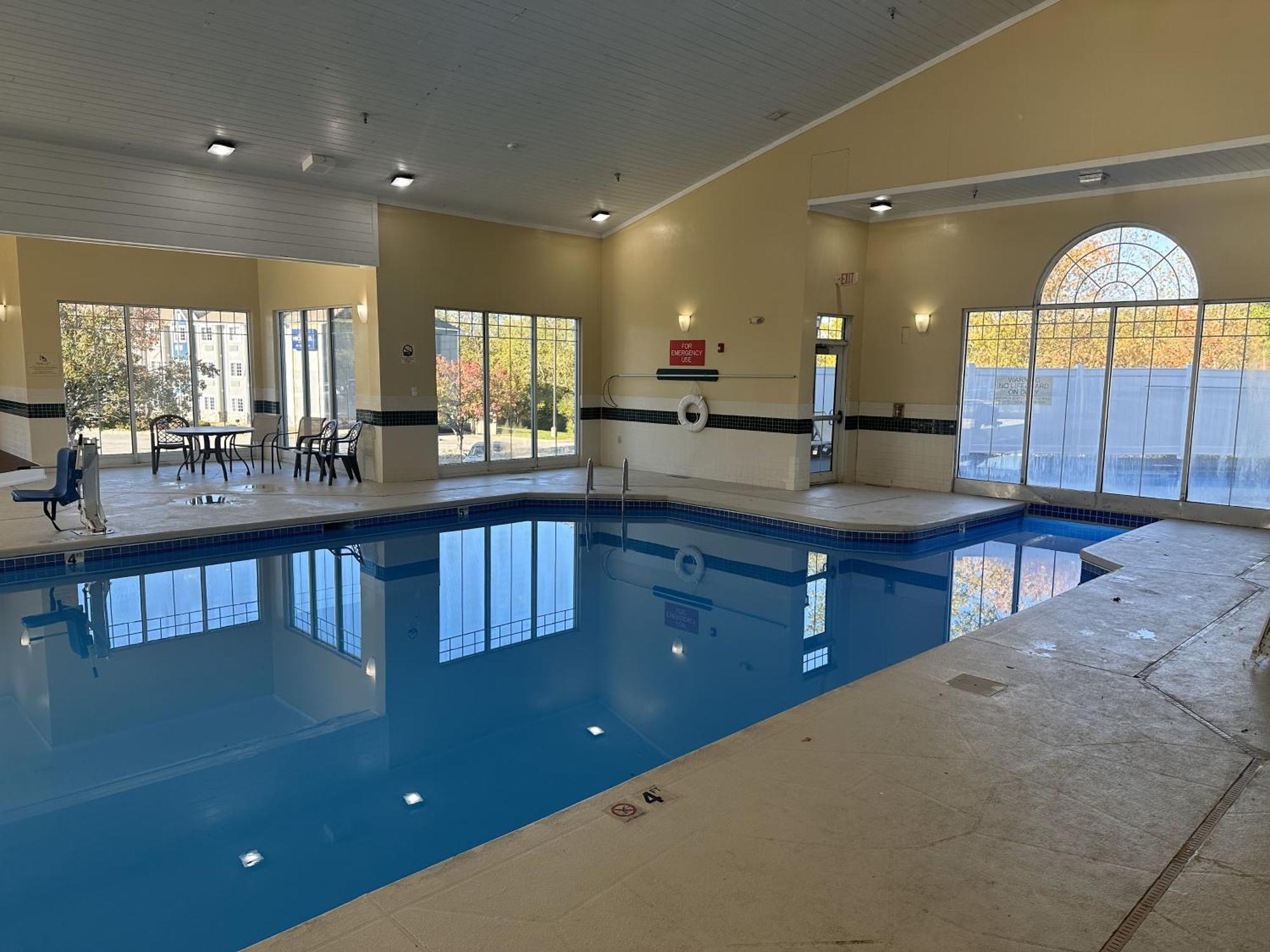 Country Inn & Suites By Radisson, Beckley, Wv ภายนอก รูปภาพ